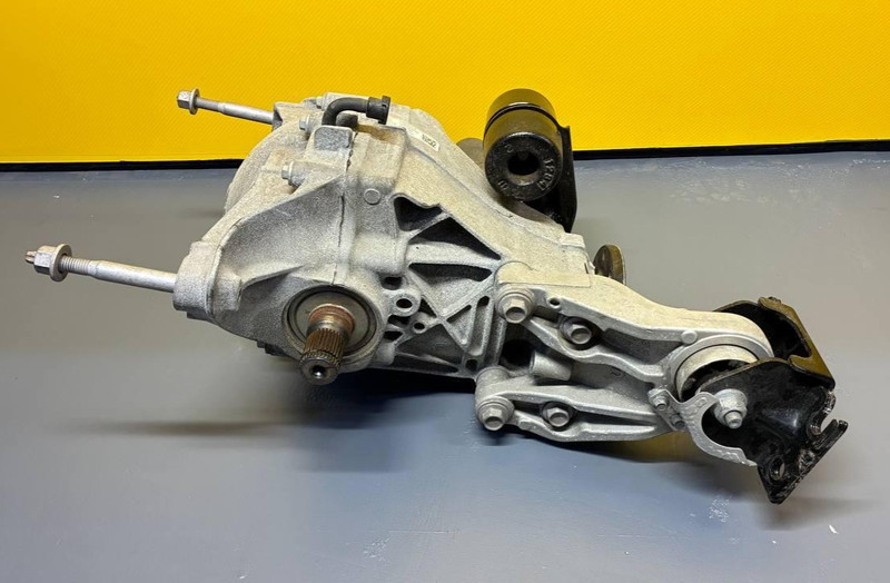2022-2025 JEEP GRAND WAGONEER 3.0 4x4 REAR DIFFERENTIAL CARRIER 3.92 RATIO OEM