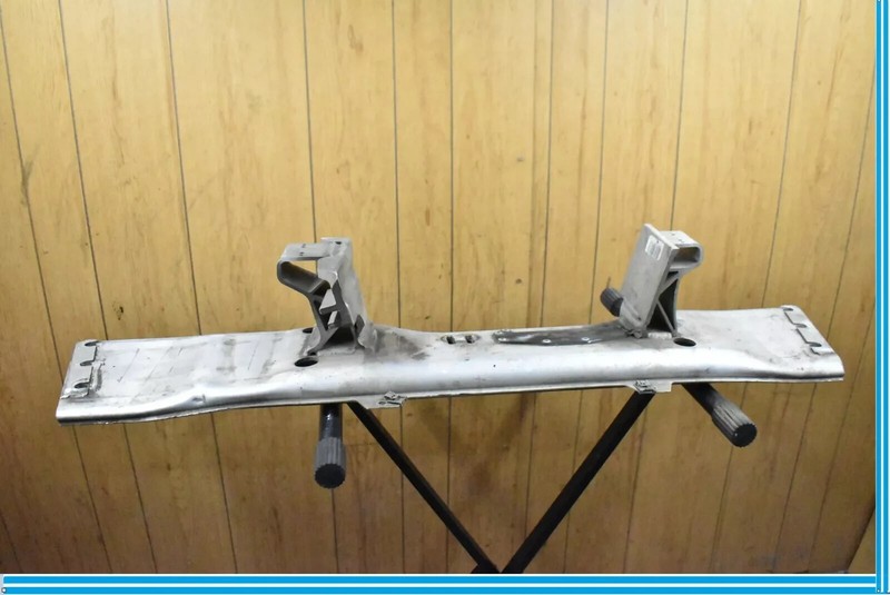 12-16 Mercedes ML550 GL450 X166 Engine Motor Crossmember Support OEM