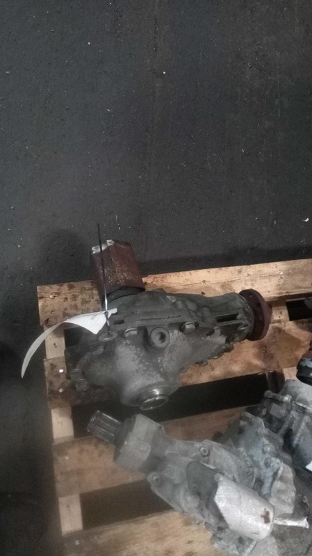 2013 BMW 328I Differential Carrier Assembly OEM 31507590898 148K Miles 4WD