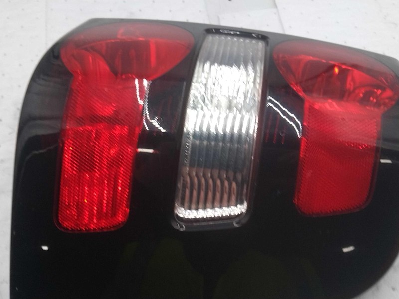 2010 Ford Explorer Right Tail Light Assembly Black Used 476144 141k Miles