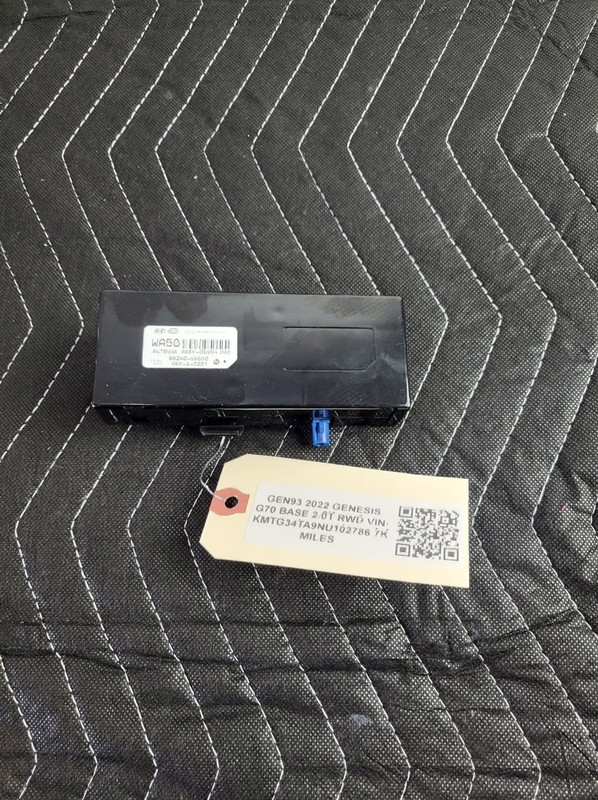 Used Oem Genesis G70 Wireless GPS Navigation Antenna Module for 2022-2023 G70