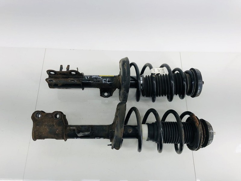 10-11 KIA SOUL FRONT RIGHT & LEFT SIDE SUSPENSION SHOCK STRUT ABSORBER OEM