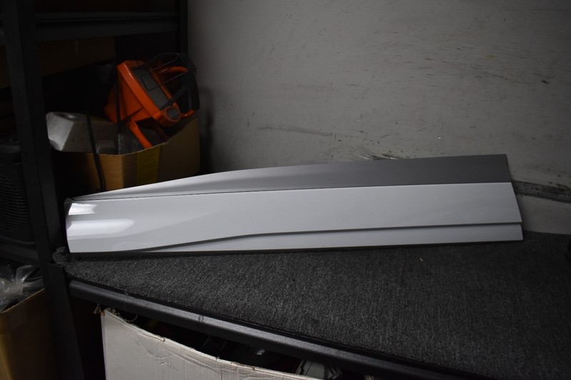 2022-2023 AUDI Q4 E TRON DOOR MOLDING LEFT SIDE FACTORY OEM