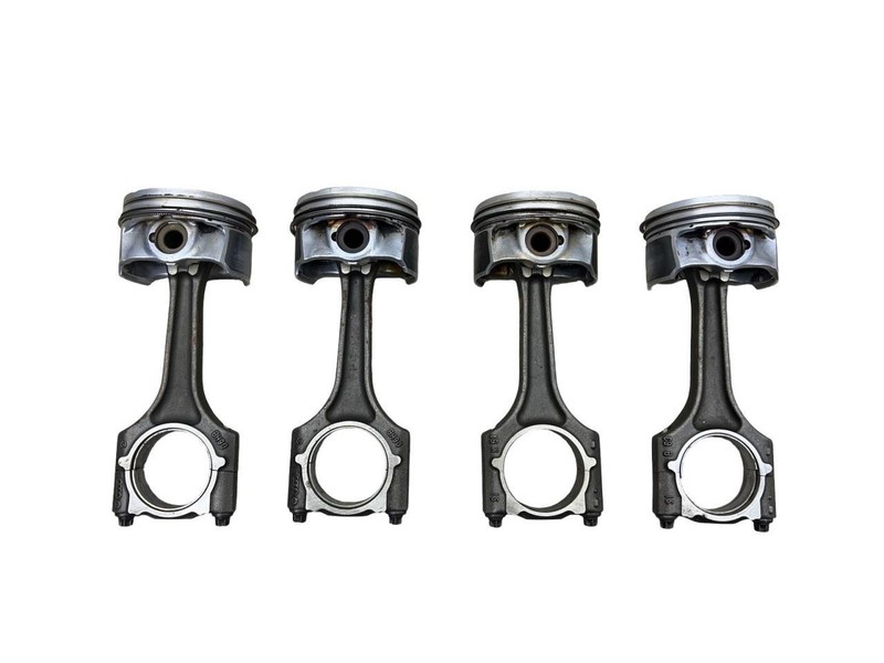 2011 Audi A4 Connecting Rods Pin Hole=21mm Set Of 4