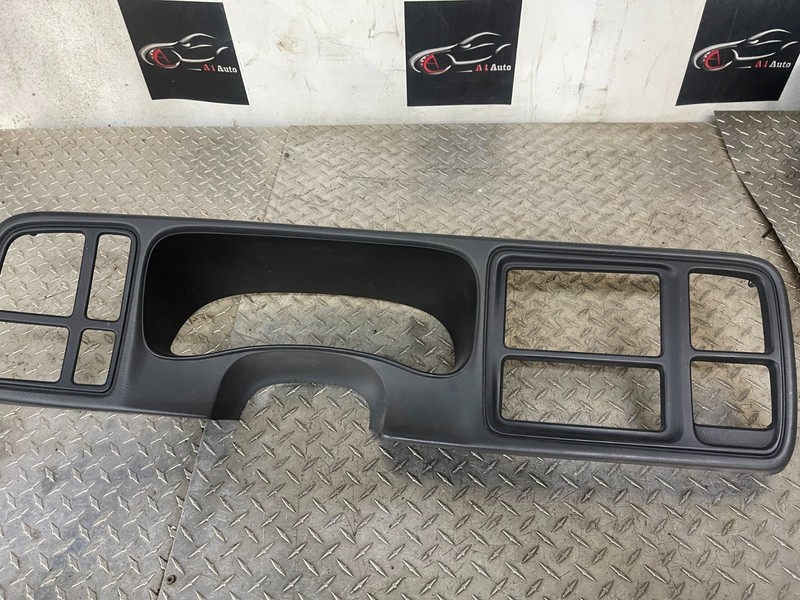 2003-2006Chevy Silverado Tahoe Suburban GMC Sierra Yukon Dash Bezel Graphite