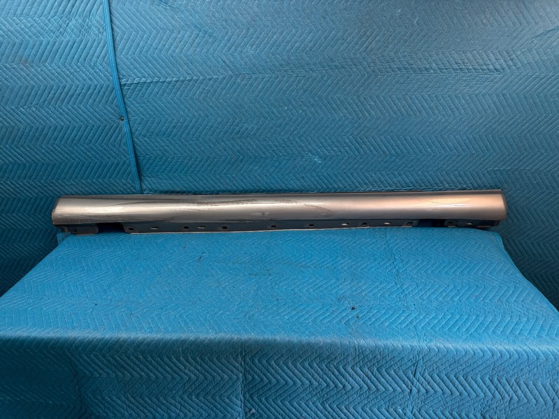 01-07 MERCEDES W203 C32 AMG RIGHT PASSENGER SIDE SKIRT ROCKER PANELOEM
