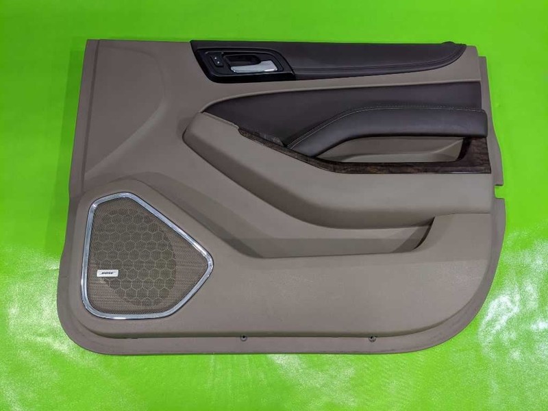 15-20 TAHOE PASSENGER RIGHT FRONT INTERIOR DOOR PANEL COCOA/DUNEOEM 4234-146
