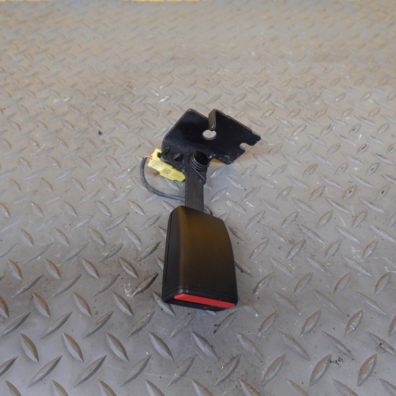 2019-2022 VOLVO XC40 REAR RIGHT SIDE SEAT BELT SEATBELT BUCKLE OEM 31462139