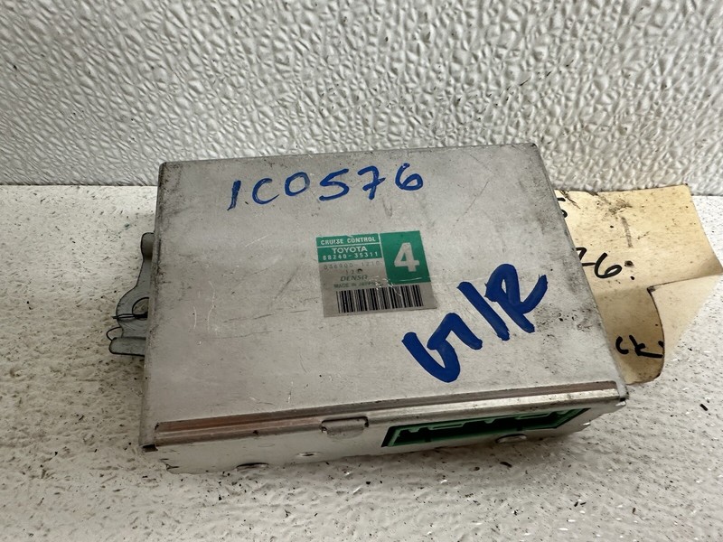 2000 Toyota Tacoma 2.4L & 2.7L 4x4 Cruise Control Computer Module Oem