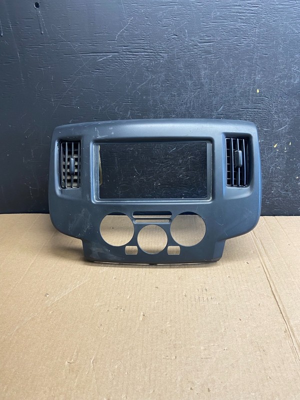 2013-2021 Nissan NV200 Center Console Radio Climate Control Air Vent ae4412 DG