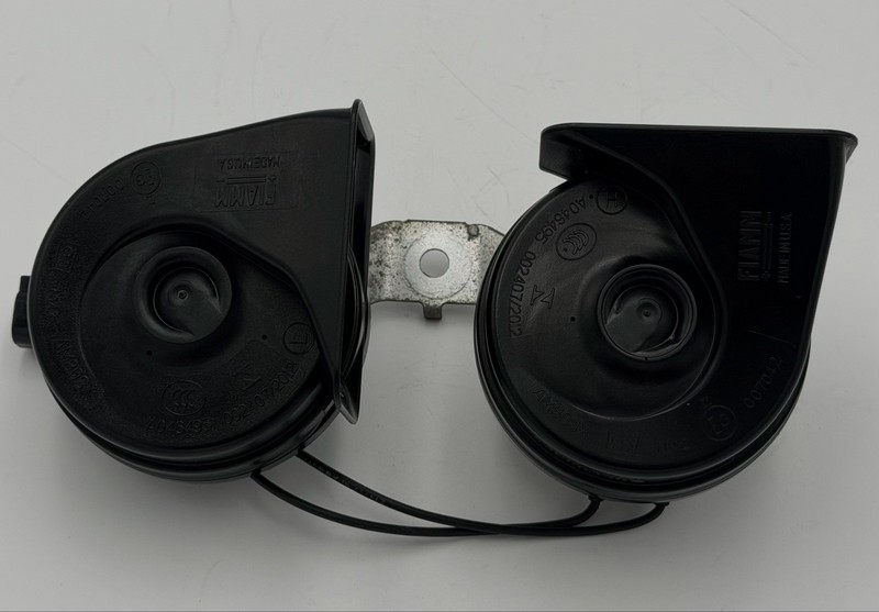 ✅ 2017-2026 RAM 1500 2500 3500 FIAMM DUAL HORN HIGH & LOW PITCH with BRACKET OEM