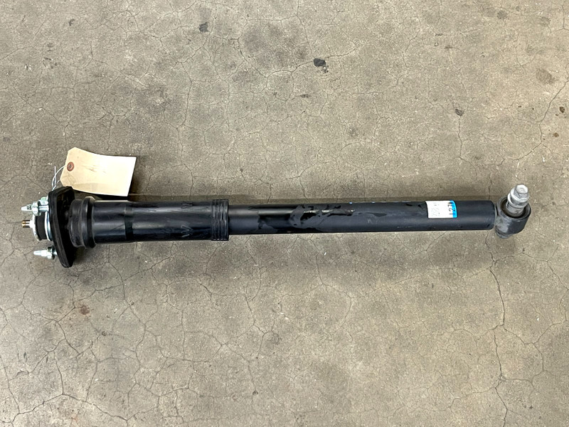 ⭐2017-2020 LEXUS IS300 RWD REAR RIGHT SUSPENSION SHOCK STRUT ABSORBER LOT2634