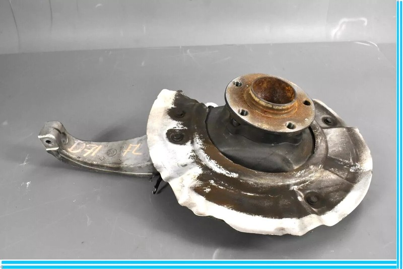 11-16 BMW F06 F10 F12 F13 650i Front Left Wheel Carrier Spindle Knuckle Hub OEM