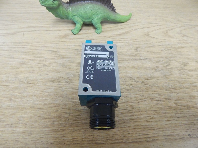 Allen Bradley 802M-XTJ1 Series A Limit Switch Body *FREE SHIPPING*