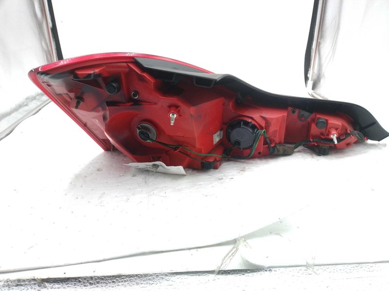 2009 INFINITI G37 Right Blue Tail Light Assembly OEM 115069 Used 132K Miles