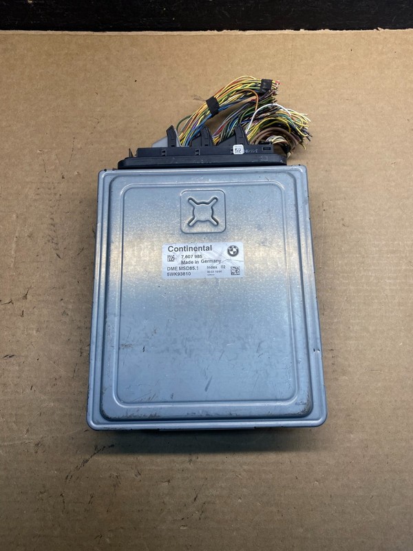2007 to 2014 BMW X5 ECM ECU Engine Control Computer Module 7607985 AD9943 DW