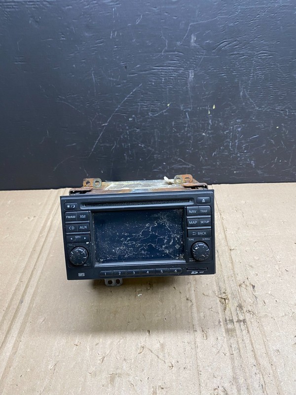 2011 to 2012 Nissan Rogue AM FM XM Radio CD Player Screen Receiver AB9000 DG