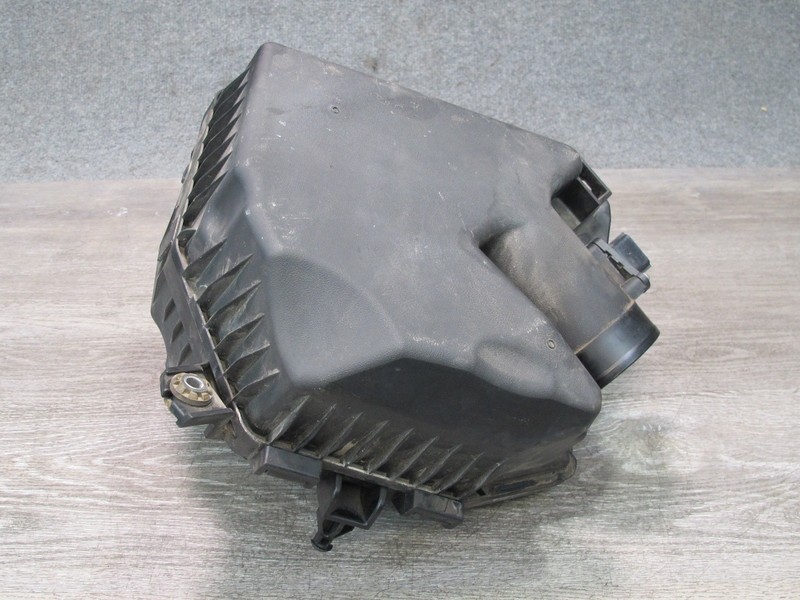 2014-2017 INFINITI QX60 2.5L HYBRID ENGINE AIR INTAKE CLEANER FILTER BOX SENSOR