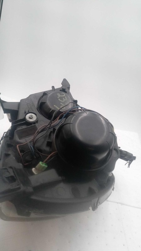 2011 Chevrolet Equinox Left Headlight Assembly White 325132 Used 140K Miles