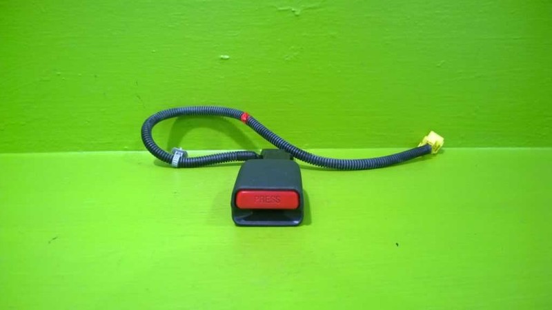 10 11 12 13 KIA SOUL PASSENGER RIGHT FRONT SEAT BELT BUCKLE OEM 2829-49