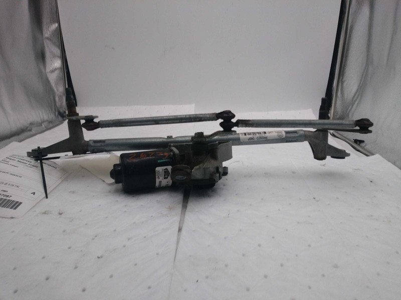 2019 Jeep Compass Wiper Motor OEM 55112661AB White 118K Miles