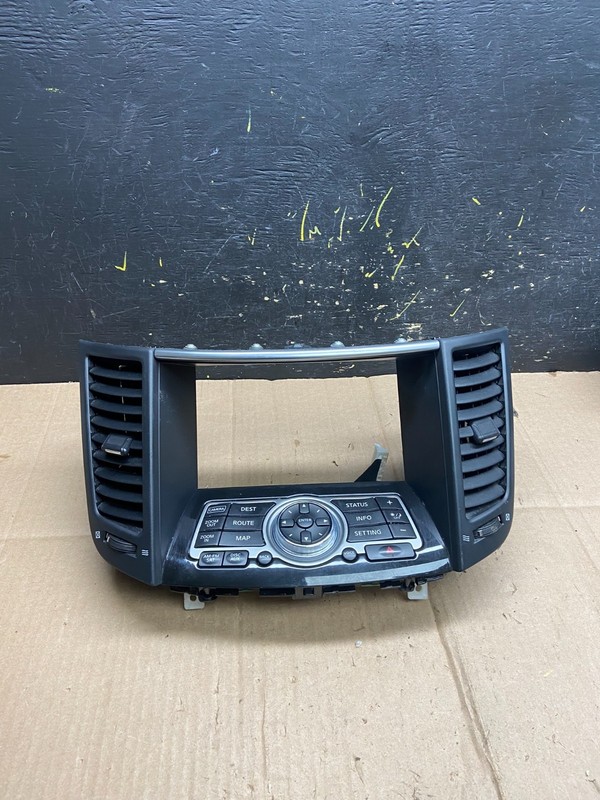 2009 -2017 Infiniti FX35 Radio Screen Panel Bezel Trim OEM AA4778 DG