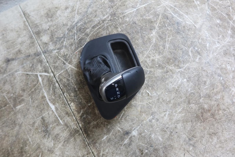 2015-2023 Dodge Challenger OEM Automatic Gear Shifter w/ Bezel 5RJ51DX9AA