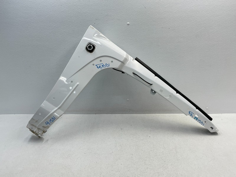 2006-2010 Hummer H3 Right Under Fender Bracket Frame Panel White 1531 OEM