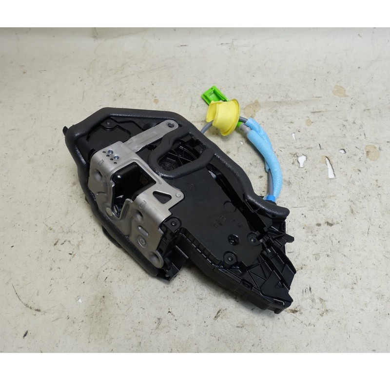 23-25 BMW U11 X1 G60 G45 X3 F74 Left Front Driver Door Latch Lock Actuator OEM