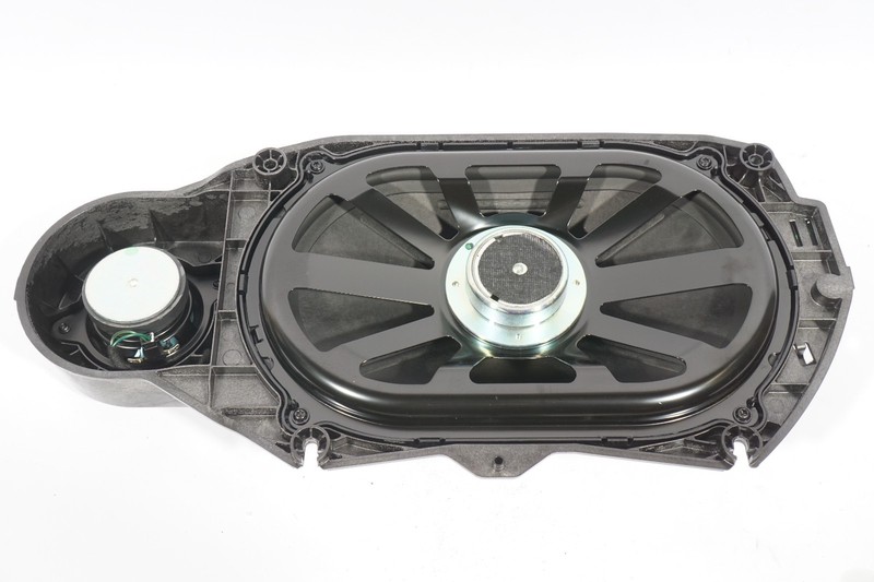 2010 - 2013 MERCEDES BENZ E350 W212 Subwoofer Sub Woofer Speaker OEM