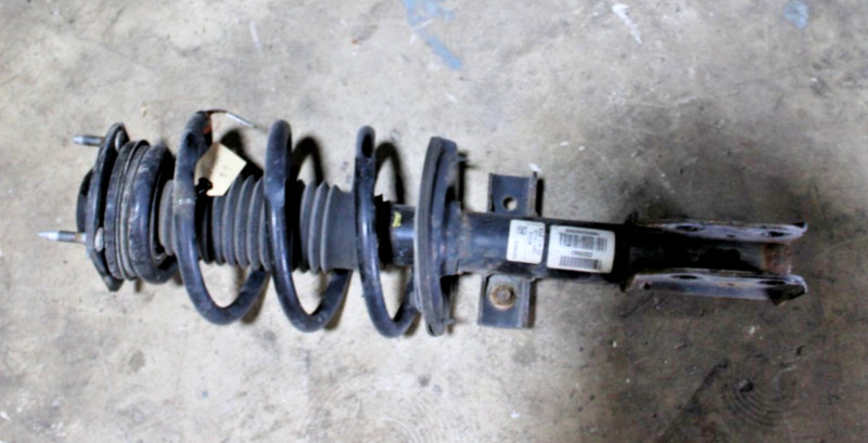 07-17 ACADIA 08-17 ENCLAVE 09-17 TRAVERSE (Left/Right) Front Strut Assembly OEM