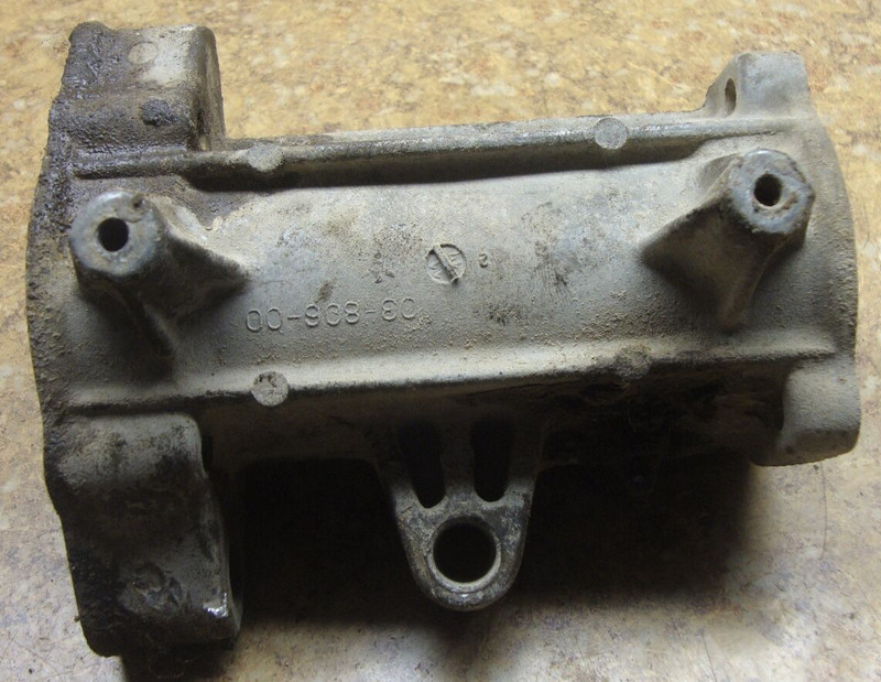 1983 Suzuki LT125 LT 125 Quadrunner Rear Drum Brake Axle Cover Back Carrier 83