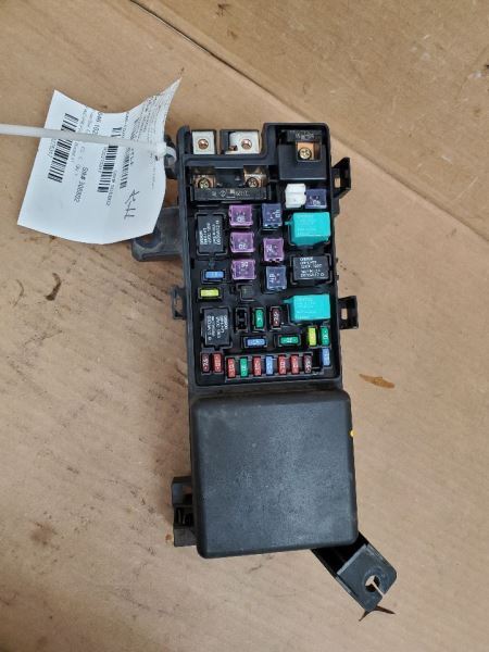 Fuse Box Engine Compartment SE Canada Market Fits 05-10 ODYSSEY 275317