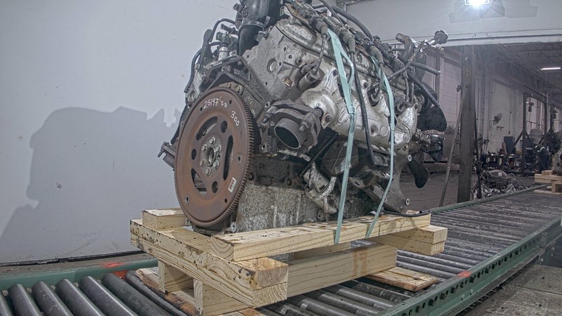 Used Engine Complete Assembly fits: 2010 Chevrolet Express 2500 van 4.8L VIN F 8