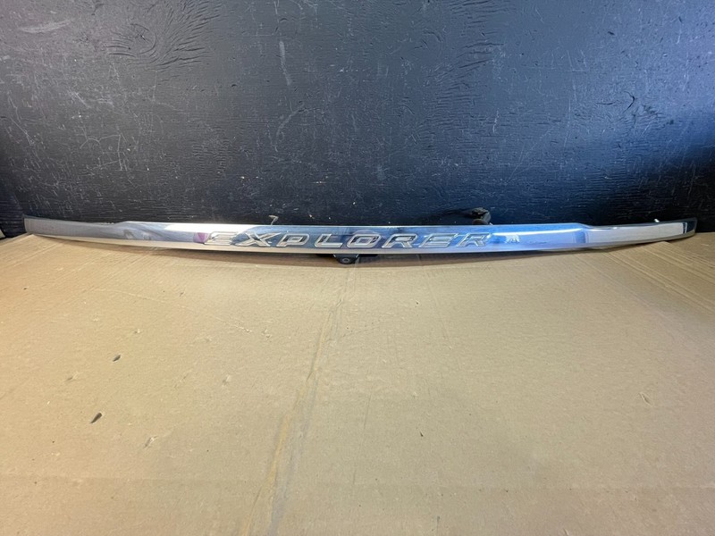 2011-2014 Ford Explorer Rear Tailgate Gate Trim Molding With Camera OE AC9718 DG