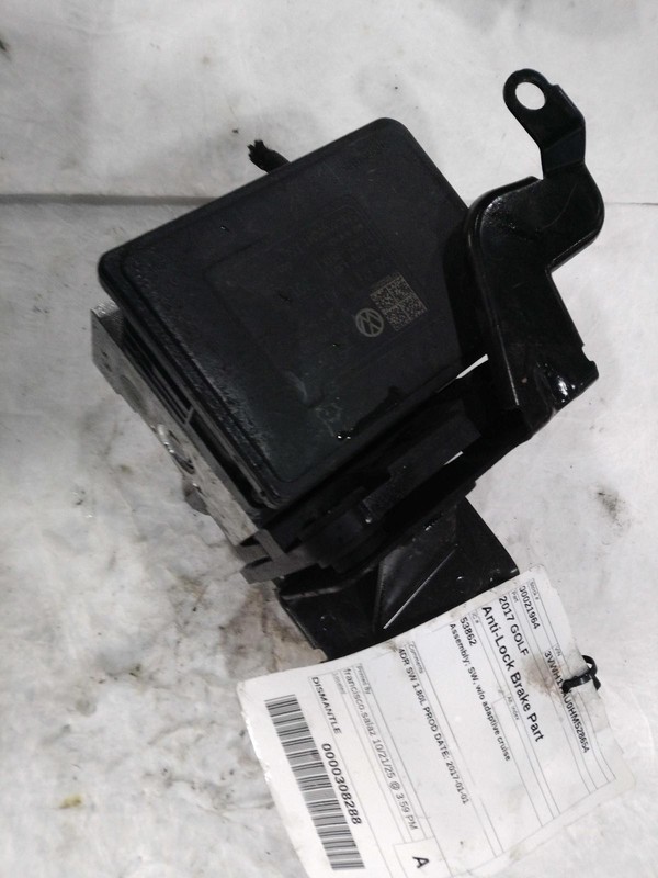 2017 Volkswagen Golf ABS Pump & Motor Assembly OEM 5Q0614517AFBEF 109K Mi