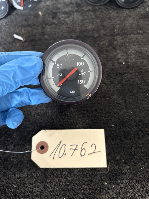 Freightliner Century ClassAir PSI Gauge 2253811000