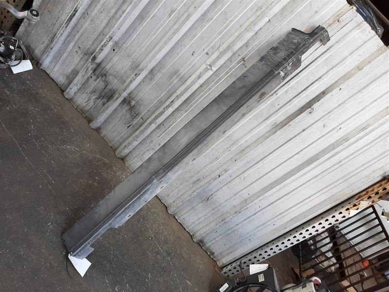 Range Rover Sport L494 Right Rocker Moulding Side Skirt Panel cpla101d56aa