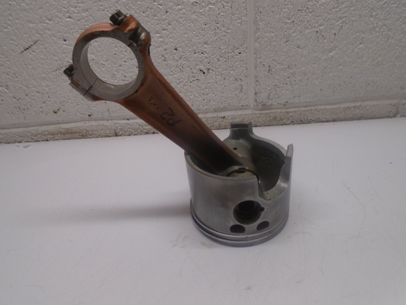 D2Mercury Outboard 175EFI Port Piston Assy9737A 7