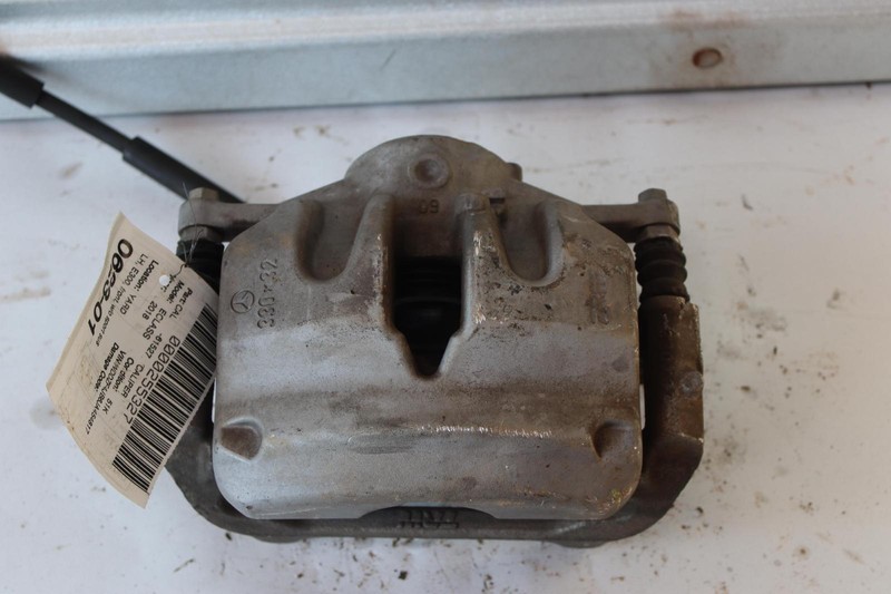 2018-2019 MERCEDES E-CLASS E300 W213 FRONT LEFT DRIVER SIDE BRAKE CALIPER OEM
