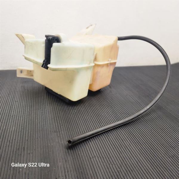 98-01 Ford Ranger Washer Coolant Reservoir OEM F57Z17618AA