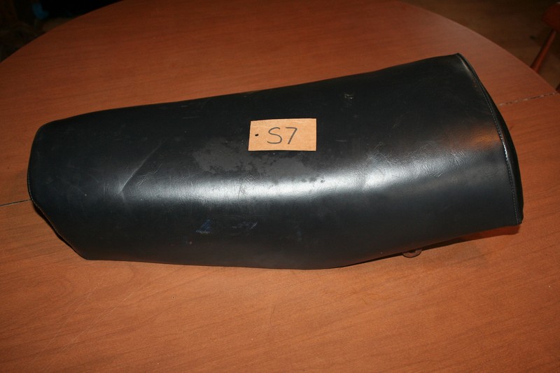 1981 Kawasaki KDX 175 Seat Saddle Foam 81