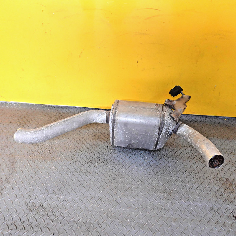 2017-2025 CHRYSLER PACIFICA Rear Exhaust System Muffler Pipe Oem 68248710ab