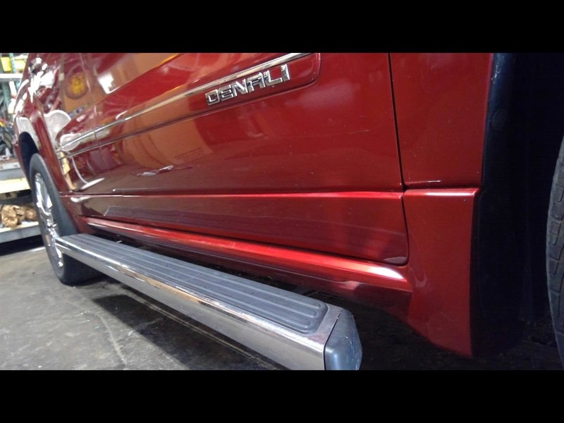 ACADIA 2013-2017 Right Rocker Panel Moulding 1643583