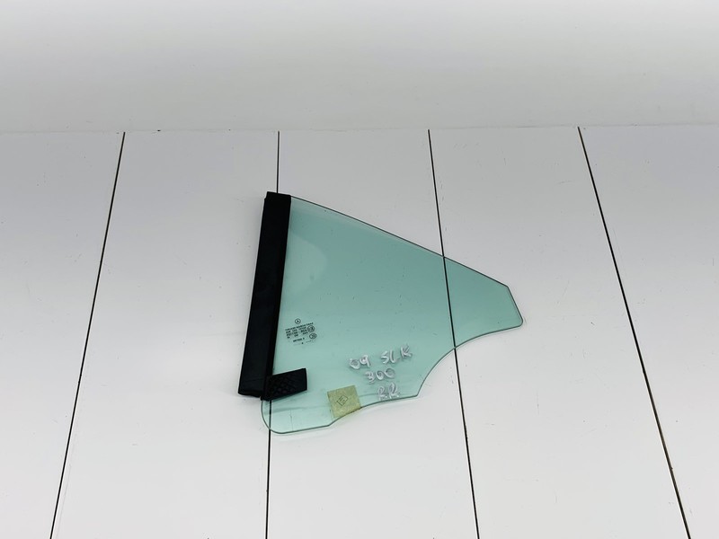09-11 MERCEDES BENZ SLK300 R171 REAR RIGHT SIDE QUARTER WINDOW GLASS OEM