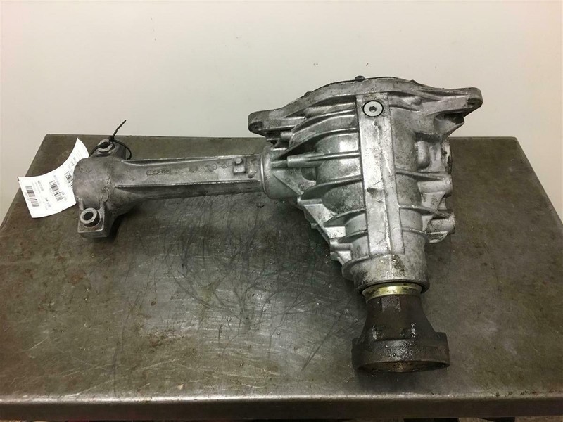 02-07 JEEP LIBERTY 3.7L FRONT AXLE CARRIER DIFFERENTIAL 3.73 RAT OEM 05066068AB