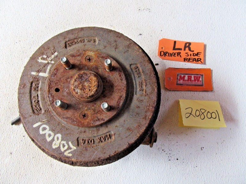 SPINDLE KNUCKLE DRUM BRAKE DRIVER SIDE LEFT BACK REAR for 97-03 ESCORT TRACER