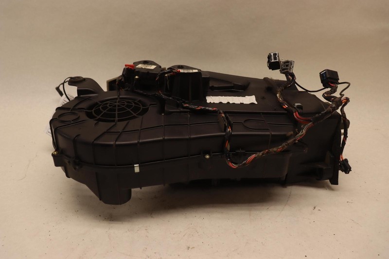 2007-2009 GMC YUKON REAR A/C CONDITIONING HEATER CORE HOUSING BOX OEM