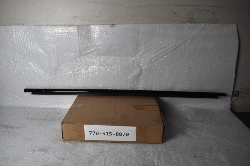 BMW WINDOW MOLDING FACTORY OEM 10170038581