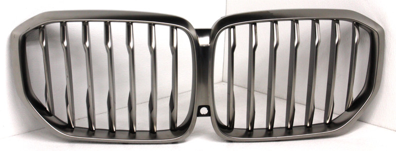 OEM for BMW X5 PHEV M50i Sport Grille with Camera 51-13-7-454-890 Scratches